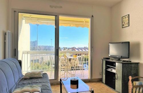 Le Lavandou Apartamento | Appartement 2 pièces, 4 couchages - Terrasse, parking, proche plage - Le Lavandou - FR-1-251-543