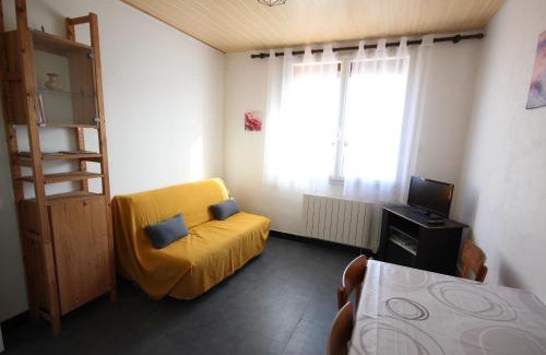 Portiragnes-Plage Apartamento | Appartement 2 pièces, au 1er étage pour 2 à 4 couchages, proche commerces et 200m plage de PORTIRAGNES PLAGE LXRH9