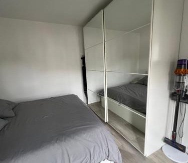 Sevran Apartamento | Appartement 2 pièces proche commerces et transports