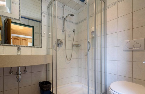 Russbach am Pass Gschuett Apartamento | Appartement/2 Schlafräume/bad, WC - Landhaus Ausswinkl