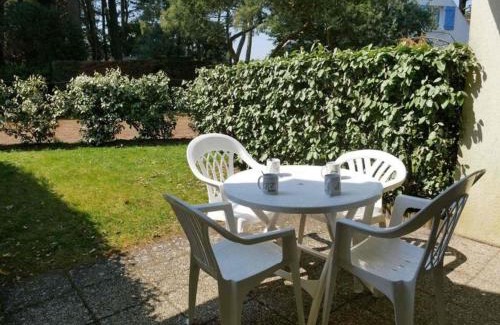Carnac Apartamento | Appartement 2P à Carnac, à 50m de la Plage, Terrasse S/O, 4 Pers., Parking, Confort Moderne - FR-1-477-152