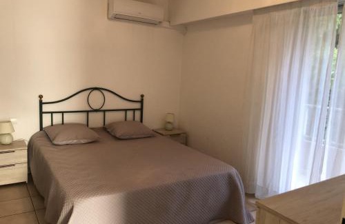 Saint-Raphael Apartamento | Appartement 2P avec Balcon, Clim, à 50m de la Plage et Centre-ville, WiFi et Parking Disponibles - FR-1-466A-3
