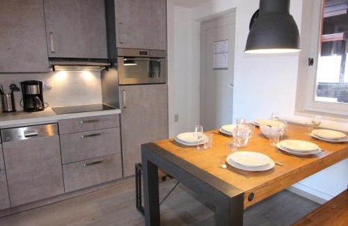 Jeux Apartamento | Appartement 3 pièces, 6 pers, 45m² - Couv.piscines, prox.pistes et écoles ski, parking, balcon, WiFi - FR-1-405-161