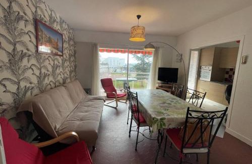 Saint-Cyprien Plage Apartamento | Appartement 3 pièces climatisé avec 2 terrasses, parking, proche plage et port – 5 couchages - FR-1-225D-104