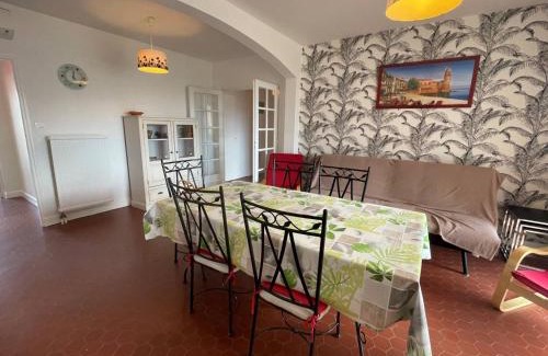 Saint-Cyprien Plage Apartamento | Appartement 3 pièces climatisé avec 2 terrasses, parking, proche plage et port – 5 couchages - FR-1-225D-104