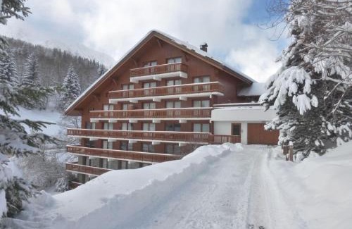 Meribel Centre Apartamento | Appartement 3 pièces jusqu'à 6 pers, Méribel centre, proche pistes et commerces - FR-1-411-68