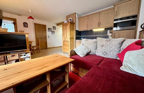 Les Carroz-d'Araches Apartamento | Appartement 3 pièces avec garage, terrasse, proche pistes et commerces à Arâches-la-Frasse - FR-1-572-250