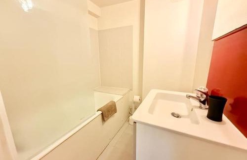 Besancon Old Town Apartamento | Appartement 3 prsn Au pied de la Citadelle