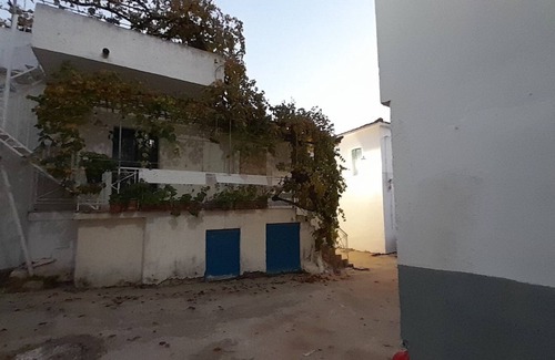 Foiniki Apartamento | Appartement 30 Metres de la Mer.au Centre de Village de Finicounda