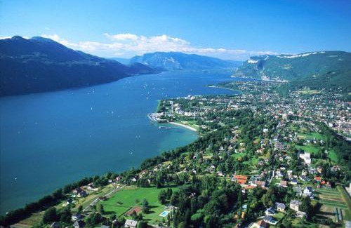 Aix-les-Bains Apartamento | Appartement 35 m² bord de lac Aix les Bains (73)