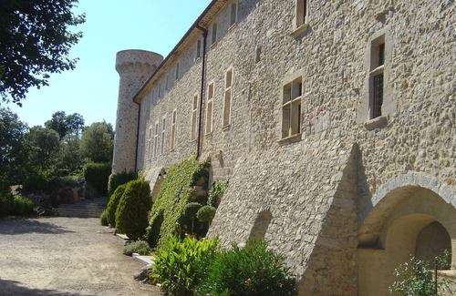 Viols-le-Fort Apartamento | Appartement 4 Chambres Dans un Château du 16ème Siècle