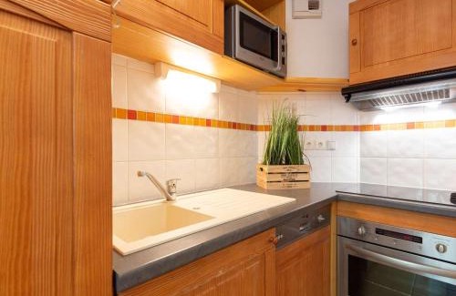Vielle-Aure Apartamento | Appartement 4 pers à Vielle Aure avec piscine, parking, proche du centre et des remontées - FR-1-296-482