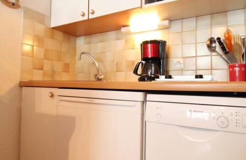 Lanslevillard Apartamento | Appartement 4 pers au pied des pistes avec balcon - Résidence Le Pied des Pistes à Val-Cenis - FR-1-508-167