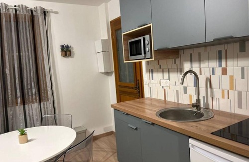 Noisy-le-Grand Apartamento | Appartement 4 personnes Proche Centrex & Disneyland