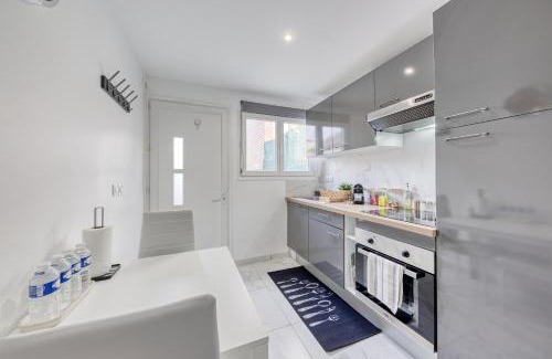 La Courneuve Apartamento | Appartement - 4 personnes - Parking Privé - Métro 7 - Rer B