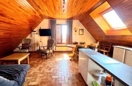 Saint-Sauveur Apartamento | Appartement 6 couchages à proximité du plan d'eau