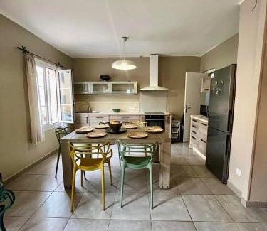 Algajola Apartamento | Appartement 6 personnes au coeur d'ALGAJOLA
