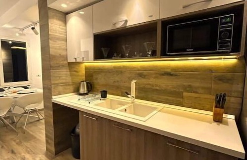 El Aouina Apartamento | Appartement a 10 min de l Aéroport Entre les Berges du lac et Ain Zaghouene,