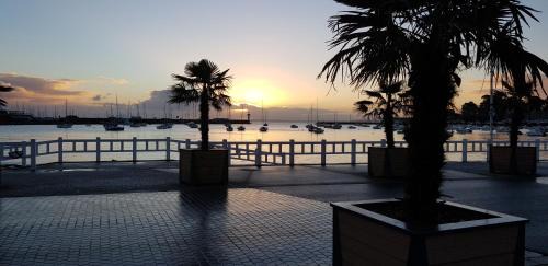 Saint-Quay-Portrieux Apartamento | Appartement au pied du port de St Quay Portrieux