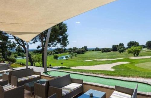 Saumane-de-Vaucluse Apartamento | Appartement au coeur du Golf de Saumane