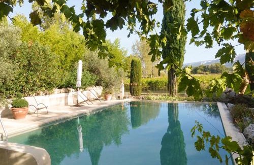 Oppede Apartamento | Appartement accueillant avec piscine à Oppède 70 m², vue montagne