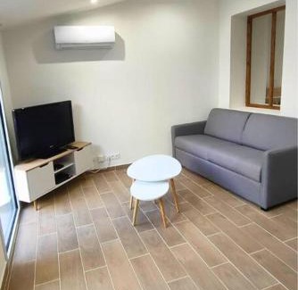 Greoux-les-Bains Apartamento | Appartement au cœur du village, climatisé avec extérieur