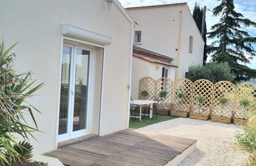 Pierrefeu-du-Var Apartamento | Appartement au Milieu des Vignes