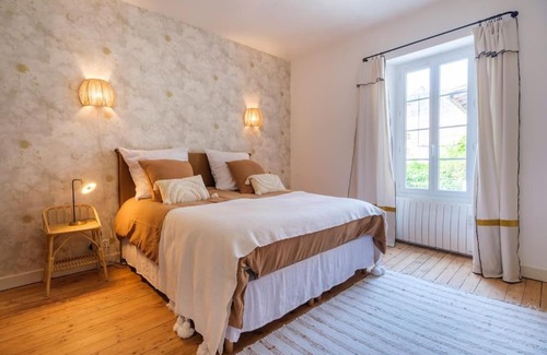 Bourg-sur-Gironde Apartamento | Appartement avec son patio dans centre historique de Bourg