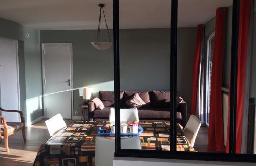 Mons - Plaine basse Apartamento | Appartement avec terrasse pour 4 personnes