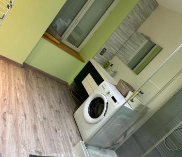 Saint-Antheme Apartamento | Appartement balcon
