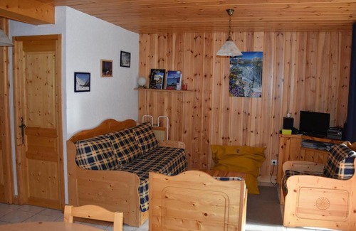 Champagny-en-Vanoise Apartamento | Appartement cosy près des pistes avec garage, animaux acceptés - FR-1-464-128