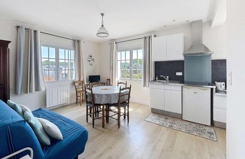 Jullouville-les-Pins Apartamento | Appartement cosy à 100m de la plage et des commerces, centre de Jullouville - FR-1-361-37