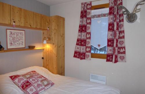 Pralognan-la-Vanoise Apartamento | Appartement cosy avec grand balcon plein sud en centre-ville, proche commerces et téléphérique - FR-1-464-52