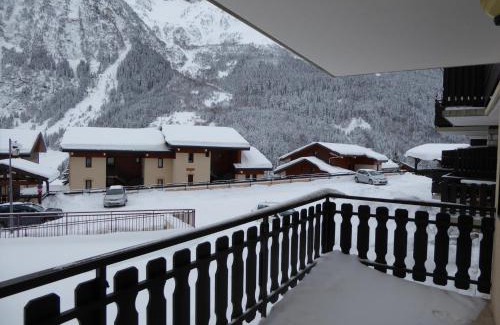 Pralognan-la-Vanoise Apartamento | Appartement cosy et lumineux - 4 pers, balcon sud, départ skis aux pieds, proche centre et pistes - FR-1-464-93