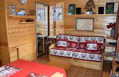 Pralognan-la-Vanoise Apartamento | Appartement cosy et lumineux - 4 pers, balcon sud, départ skis aux pieds, proche centre et pistes - FR-1-464-93