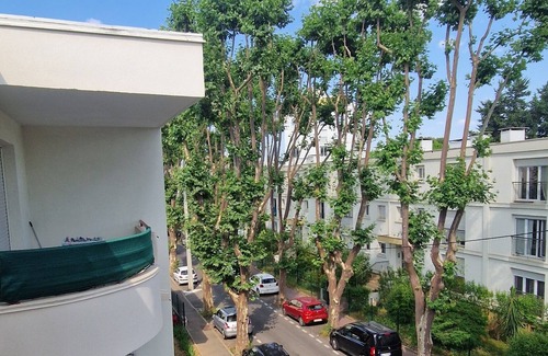 Aiguelongue Apartamento | Appartement Calme Avec Terrasse + Parking Privé