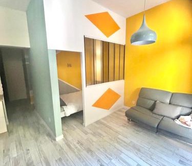 Les Cinq Avenues Apartamento | Appartement Calme avec terrasse Marseille Centre
