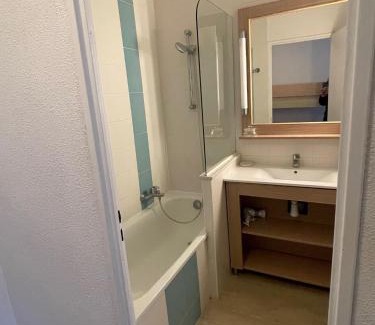 Valescure Apartamento | Appartement calme et tranquilité