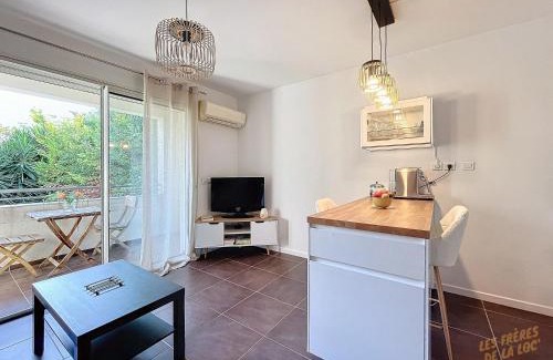 Saint-Giniez Apartamento | Appartement Calme & Lumineux - Proche des Plages - Les Frères de la Loc'
