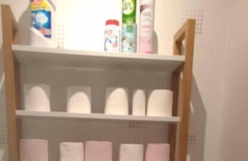 Nevers Apartamento | HOCHE N 2-Apartamento-Apartamento-Baño con bañera-Vista a la Ciudad