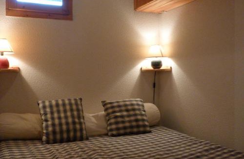 Areches Apartamento | Appartement centre village, 6 personnes, 1 chambre, 1 coin montagne - VLI44