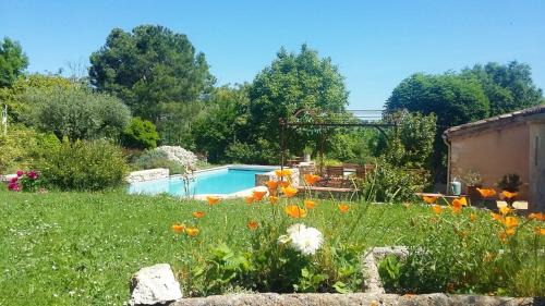 Castera-Lectourois Apartamento | Appartement charmant a Castera Lectourois avec piscine partagee