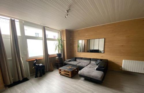 Saint-Nazaire Apartamento | Appartement chaleureux avec terrasse en centre ville proche mer