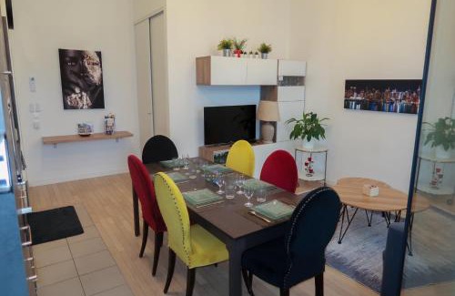 Quartier du Vieux-Pont - Sainte-Genevieve Apartamento | Appartement chaleureux à 10 minutes de la Défense