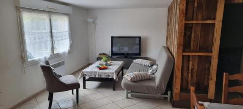 Saint-Point-Lac Apartamento | Appartement charmant près du lac à Saint-Point-Lac