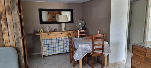 Saint-Point-Lac Apartamento | Appartement charmant près du lac à Saint-Point-Lac