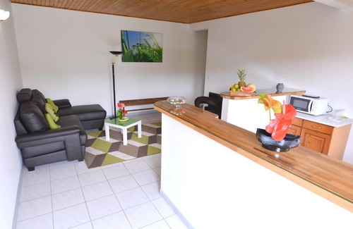 Tartane Apartamento | Appartement charmant a La Trinite avec jardin clos 55 m²