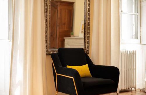 Bastide Saint-Louis Apartamento | Appartement chic, hôtel particulier, Carcassonne centre