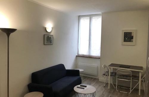 Barjac Apartamento | Appartement climatisé Barjac centre ville