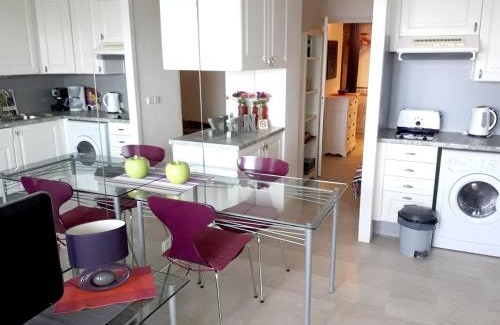 Theoule-sur-Mer Apartamento | Appartement confortable à Théoule-sur-Mer, 30 m², vue mer.